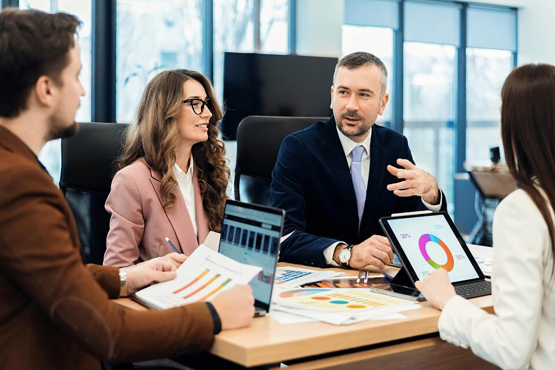 business-meeting-office_1268-21517